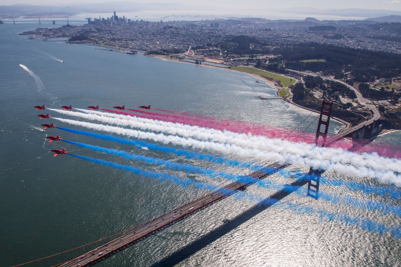 reds-display-team